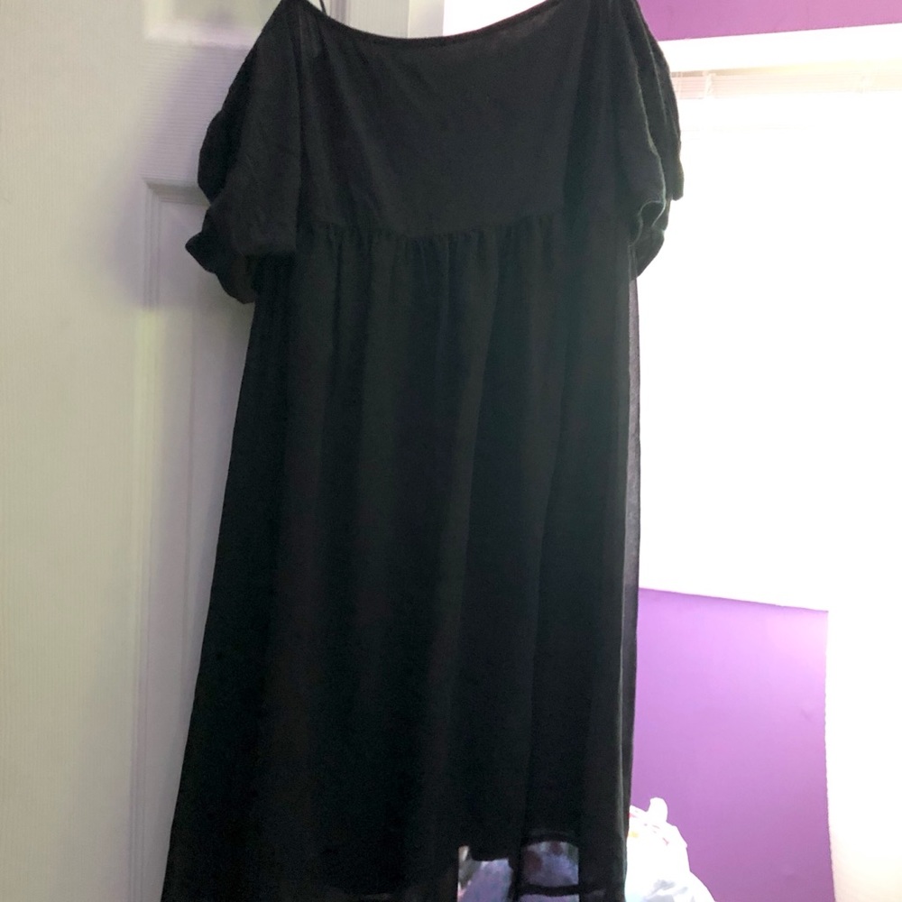 BLACK OFF SHOULDER DRESS